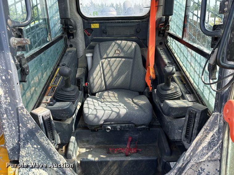 image for item DW5172 2021 John Deere 331G tracked skid steer loader