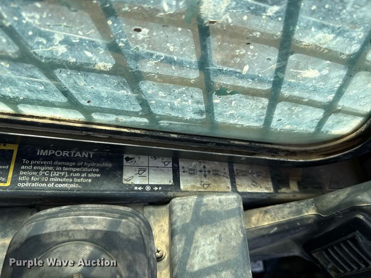 image for item DW5172 2021 John Deere 331G tracked skid steer loader