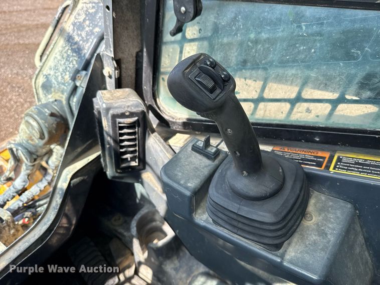 image for item DW5172 2021 John Deere 331G tracked skid steer loader