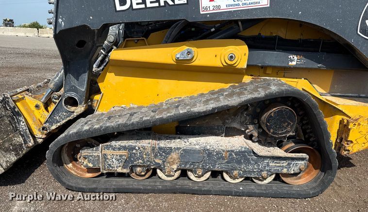 image for item DW5172 2021 John Deere 331G tracked skid steer loader