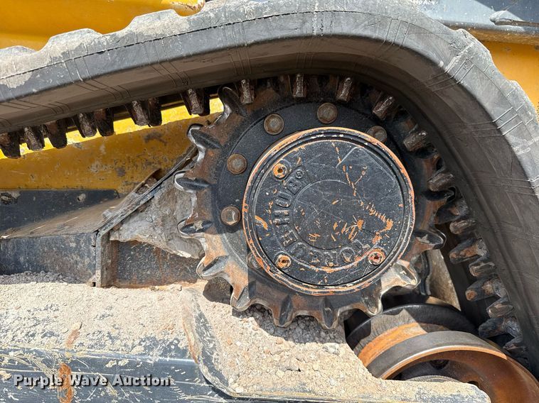 image for item DW5172 2021 John Deere 331G tracked skid steer loader