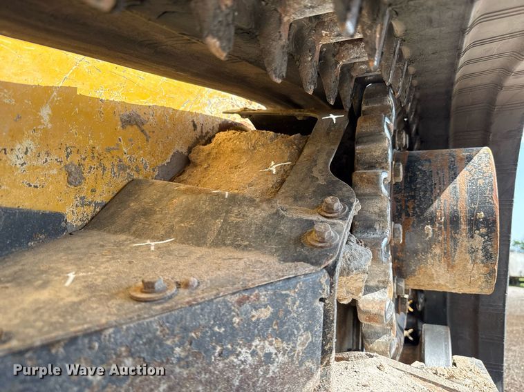 image for item DW5172 2021 John Deere 331G tracked skid steer loader