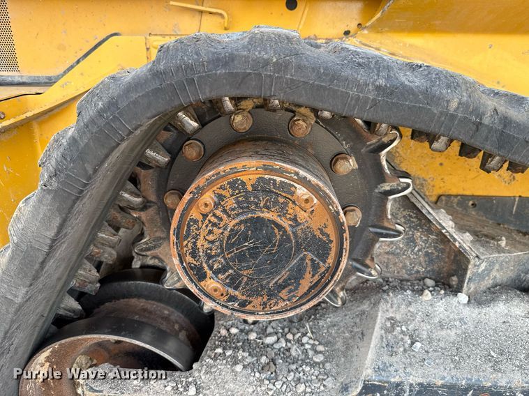 image for item DW5172 2021 John Deere 331G tracked skid steer loader