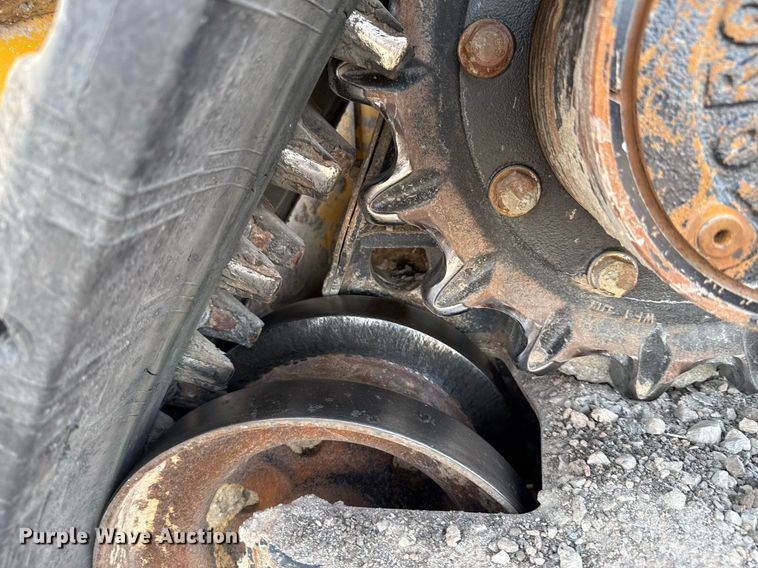 image for item DW5172 2021 John Deere 331G tracked skid steer loader