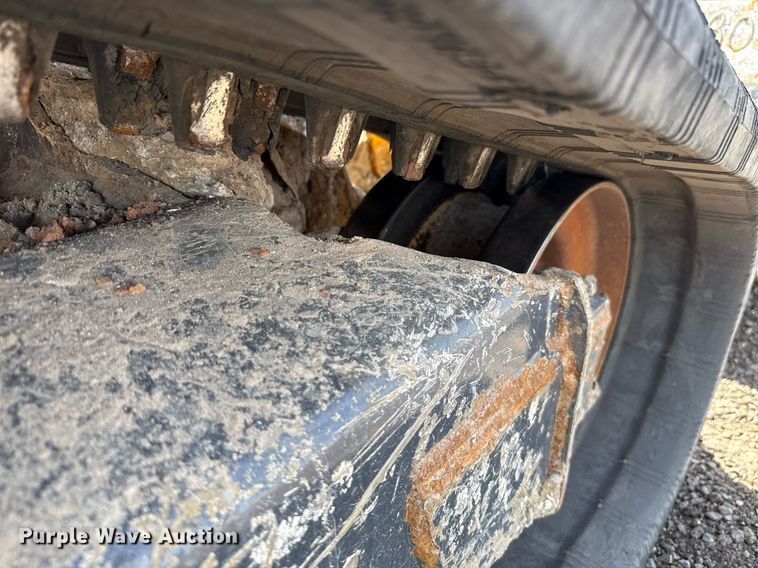 image for item DW5172 2021 John Deere 331G tracked skid steer loader