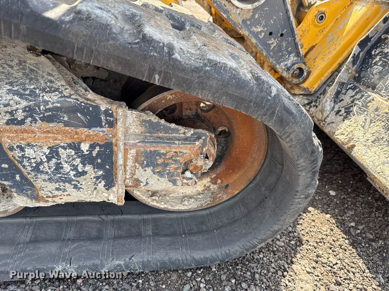 image for item DW5172 2021 John Deere 331G tracked skid steer loader