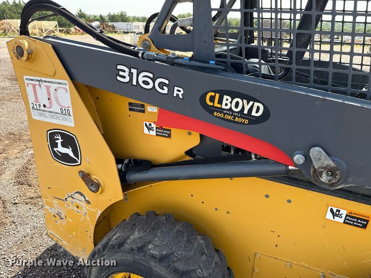 image for item DW5173 2017 John Deere 316GR skid steer loader