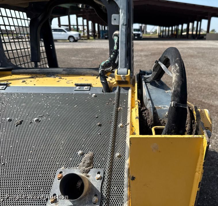 image for item DW5173 2017 John Deere 316GR skid steer loader