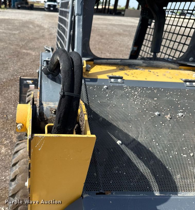 image for item DW5173 2017 John Deere 316GR skid steer loader