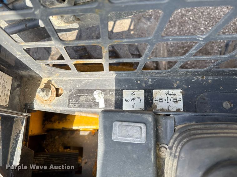 image for item DW5173 2017 John Deere 316GR skid steer loader