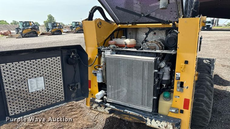 image for item DW5173 2017 John Deere 316GR skid steer loader