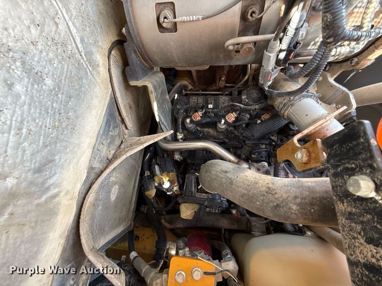 image for item DW5173 2017 John Deere 316GR skid steer loader