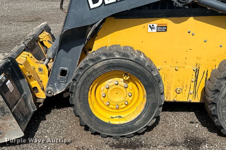 image for item DW5173 2017 John Deere 316GR skid steer loader