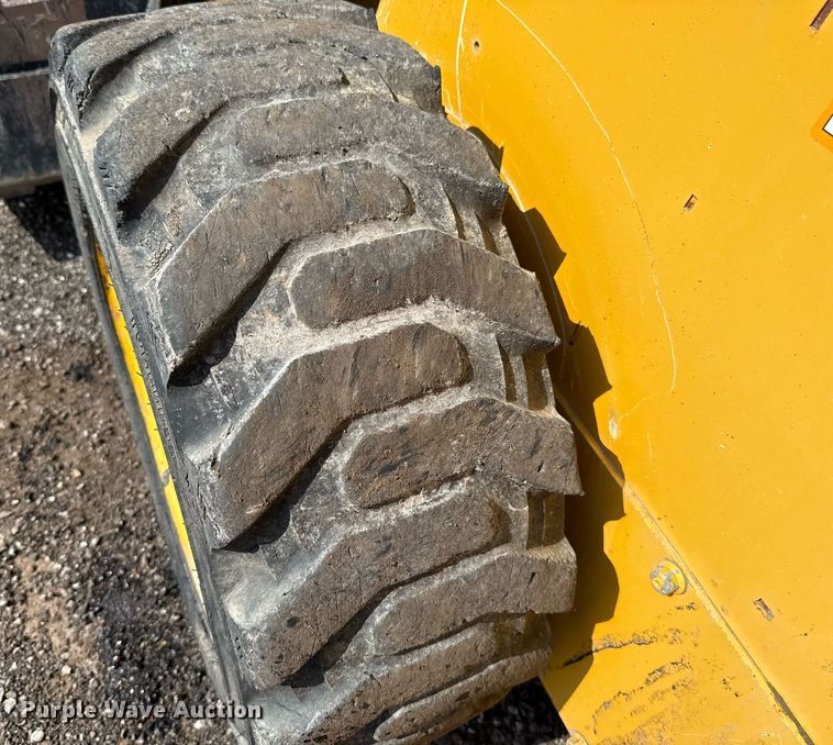 image for item DW5173 2017 John Deere 316GR skid steer loader