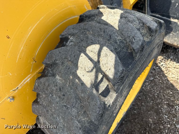 image for item DW5173 2017 John Deere 316GR skid steer loader