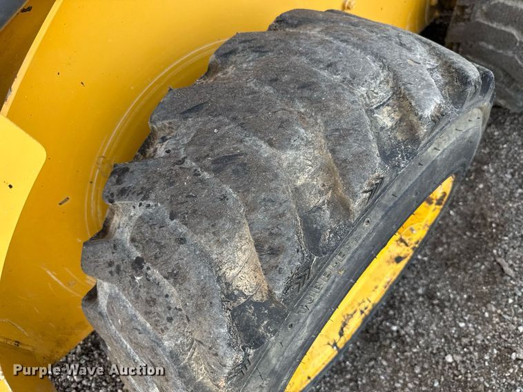 image for item DW5173 2017 John Deere 316GR skid steer loader