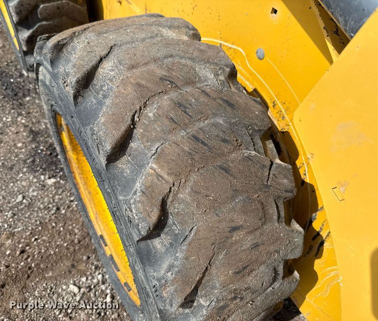 image for item DW5173 2017 John Deere 316GR skid steer loader