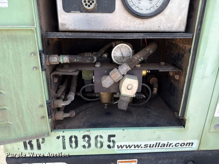 image for item DW5178 Sullair 1600H air compressor