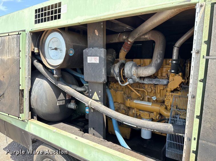 image for item DW5178 Sullair 1600H air compressor