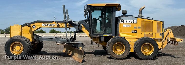 image for item DW5179 2013 John Deere 672GP motor grader