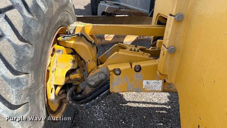 image for item DW5179 2013 John Deere 672GP motor grader