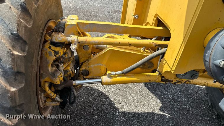 image for item DW5179 2013 John Deere 672GP motor grader