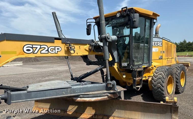 image for item DW5179 2013 John Deere 672GP motor grader