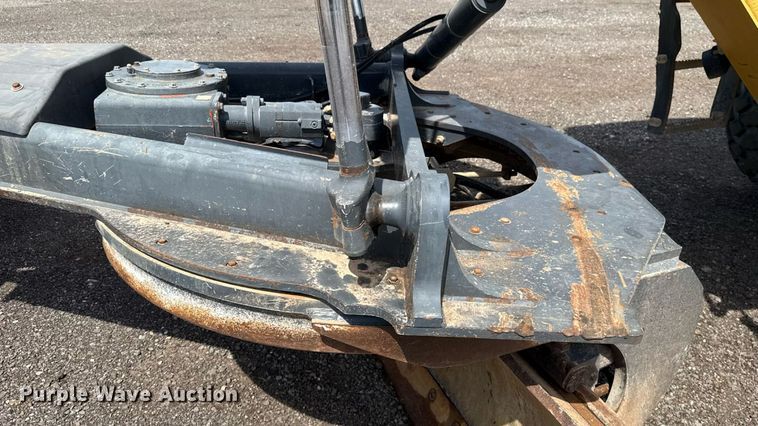 image for item DW5179 2013 John Deere 672GP motor grader