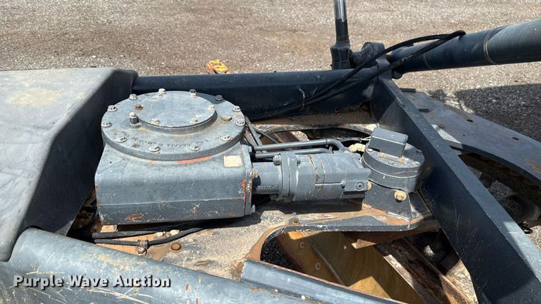 image for item DW5179 2013 John Deere 672GP motor grader