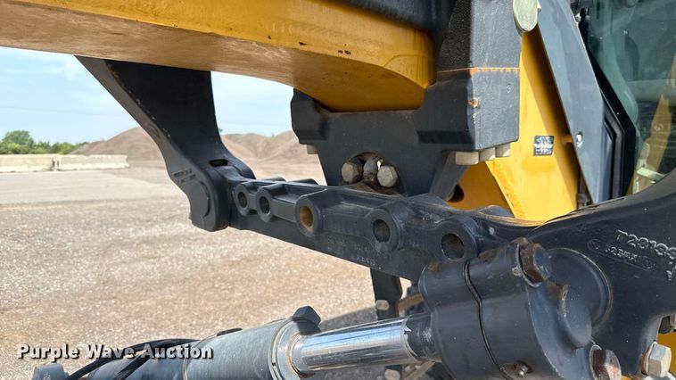 image for item DW5179 2013 John Deere 672GP motor grader