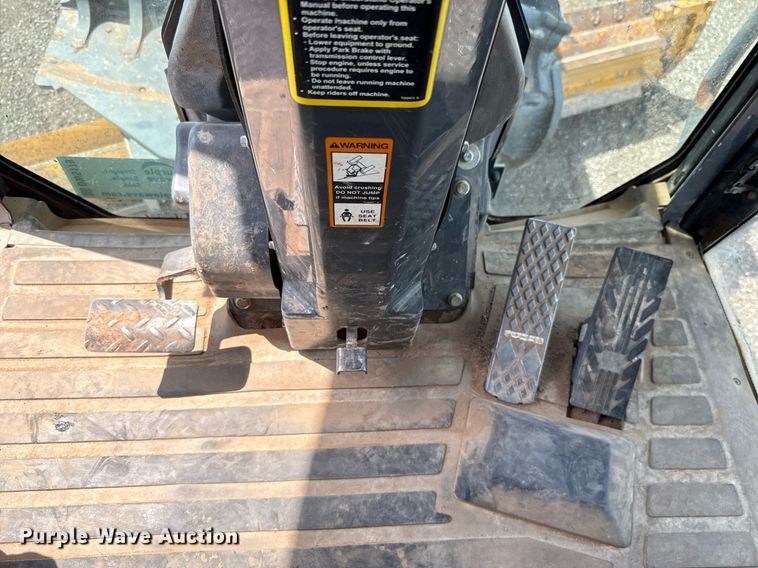 image for item DW5179 2013 John Deere 672GP motor grader