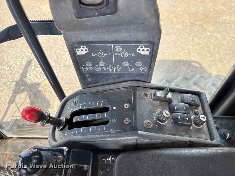 image for item DW5179 2013 John Deere 672GP motor grader