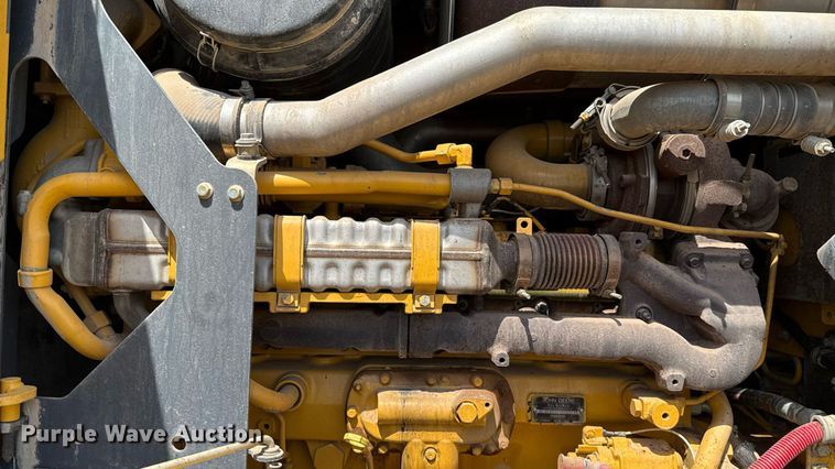 image for item DW5179 2013 John Deere 672GP motor grader