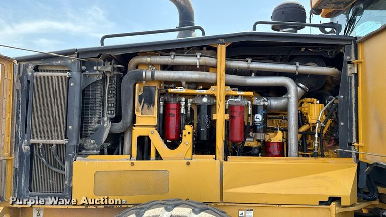 image for item DW5179 2013 John Deere 672GP motor grader