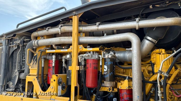 image for item DW5179 2013 John Deere 672GP motor grader