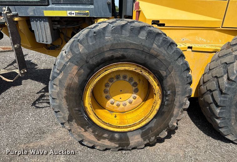 image for item DW5179 2013 John Deere 672GP motor grader