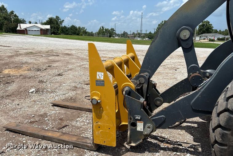 image for item DW7199 2006 John Deere 544J high lift wheel loader