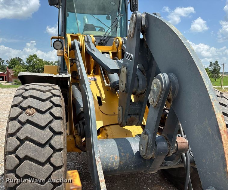 image for item DW7199 2006 John Deere 544J high lift wheel loader