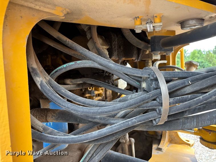 image for item DW7199 2006 John Deere 544J high lift wheel loader