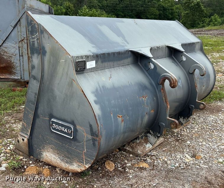 image for item DW7200 Doosan DL250TC-5 wheel loader