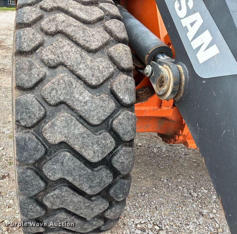 image for item DW7200 Doosan DL250TC-5 wheel loader