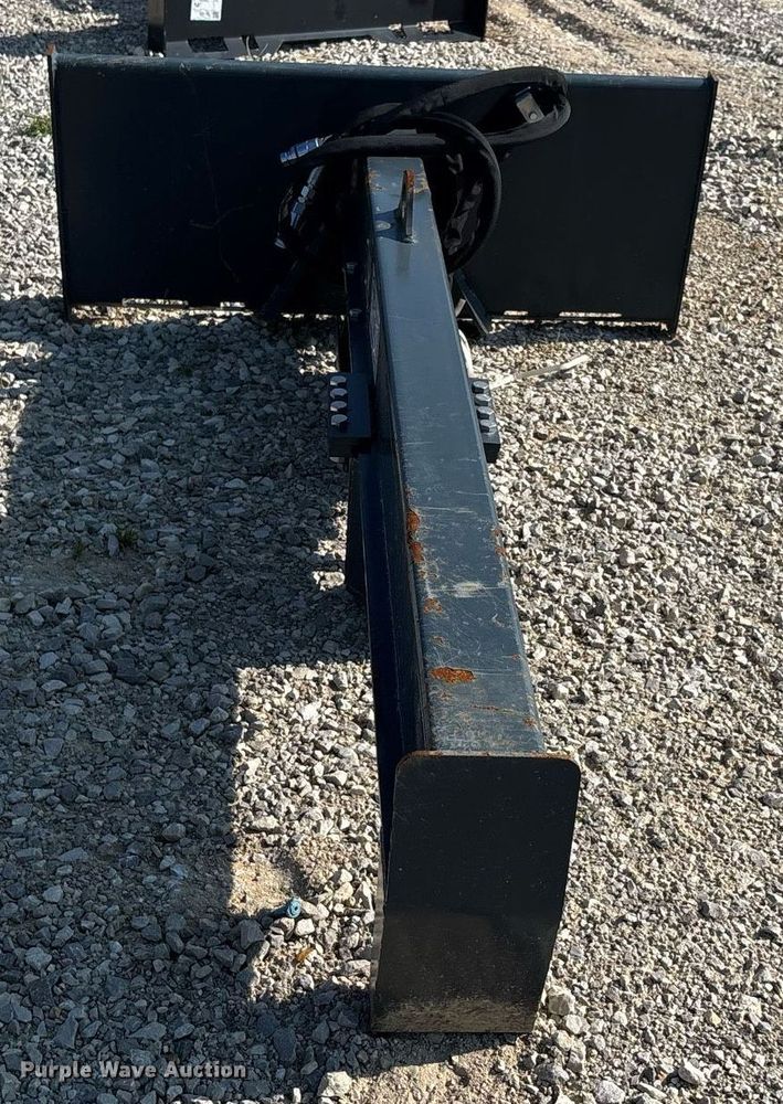 image for item DW7227 Handy HLS35 skid steer log splitter