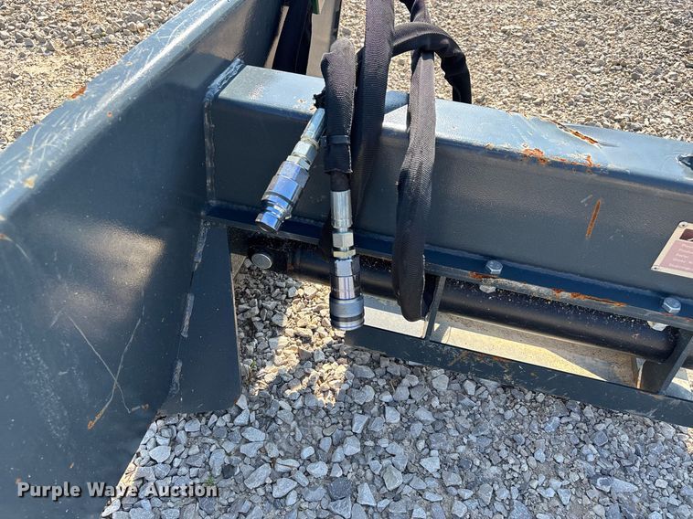 image for item DW7227 Handy HLS35 skid steer log splitter