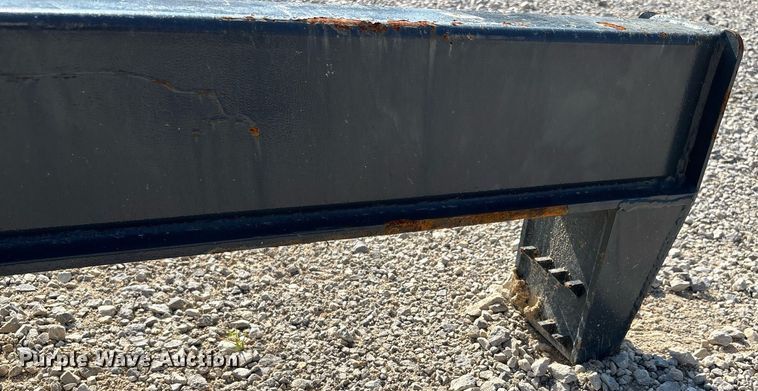 image for item DW7227 Handy HLS35 skid steer log splitter