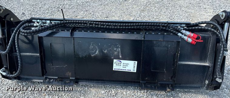 image for item DW7228 2025 GIYI GY-KH72F four-in-one skid steer bucket