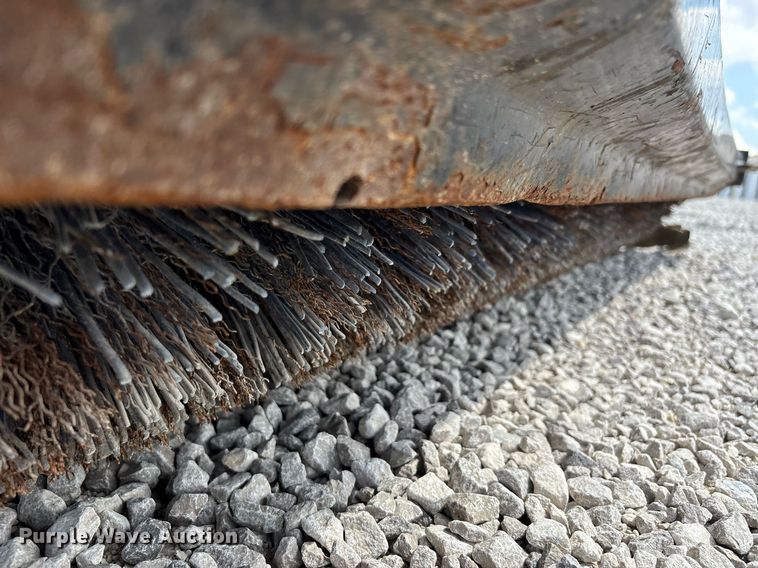 image for item DW7235 Virnig 72