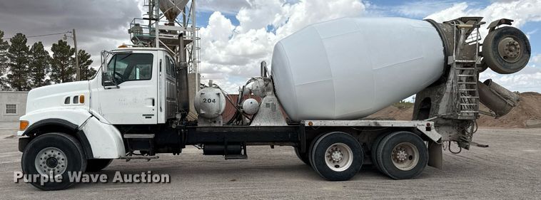 image for item DX5590 1998 Ford LT9511 ready mix truck