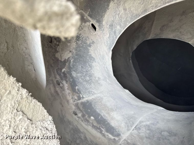 image for item DX5590 1998 Ford LT9511 ready mix truck