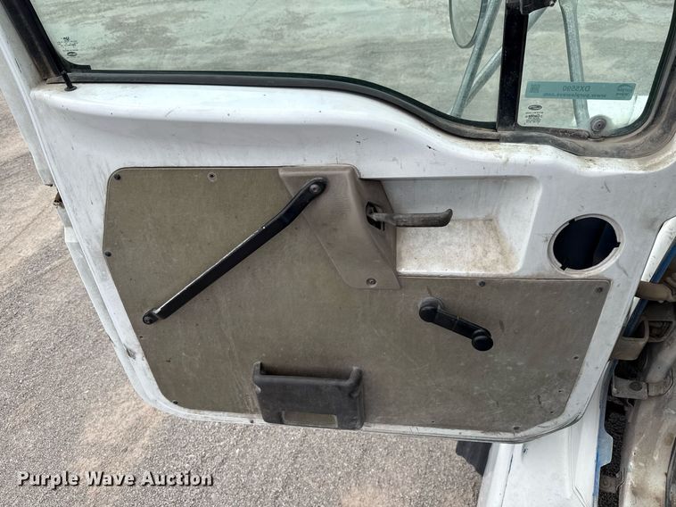 image for item DX5590 1998 Ford LT9511 ready mix truck