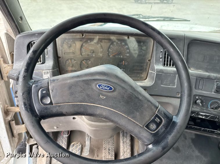 image for item DX5590 1998 Ford LT9511 ready mix truck